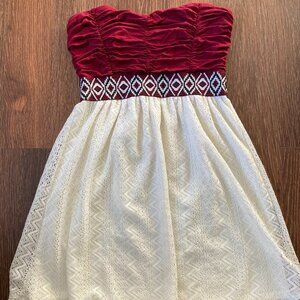 Luna Chix Women's Strapless Cocktail Dress with Beautiful Pattern Size Medium